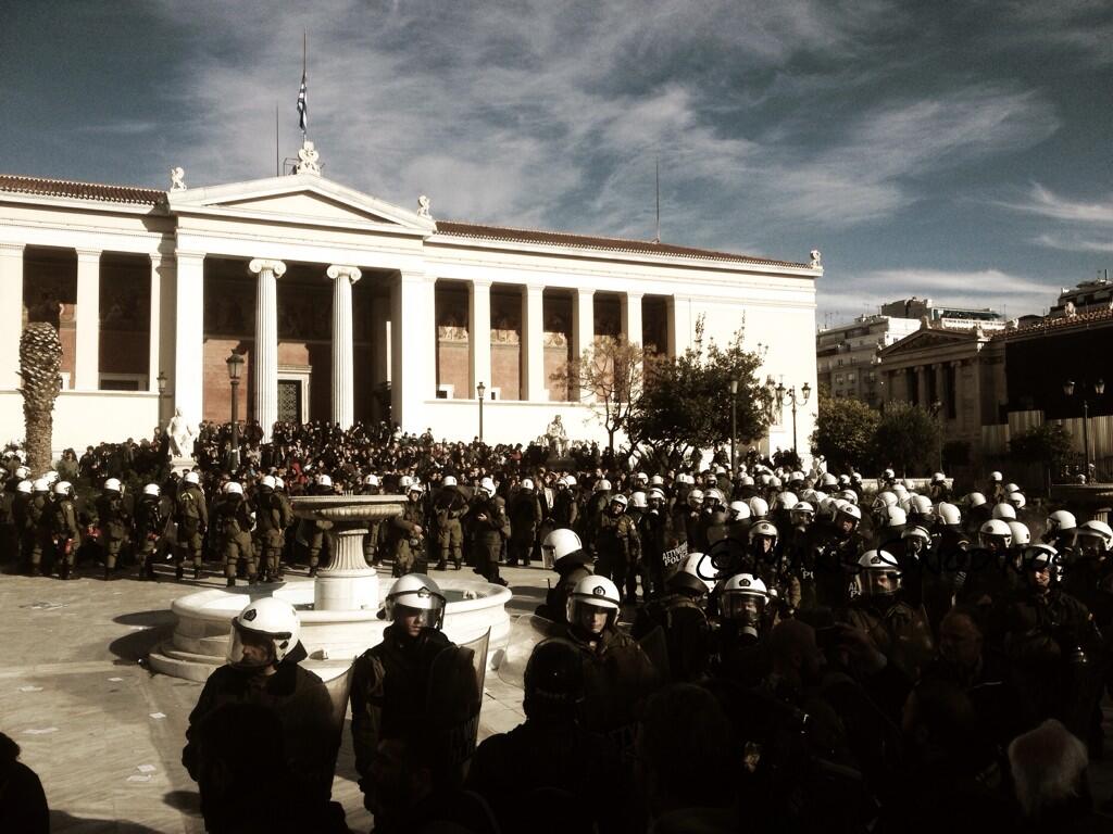Athen, Griechenland: Schüsse auf einen Genossen in Exarchia am 4. Dezember 2013