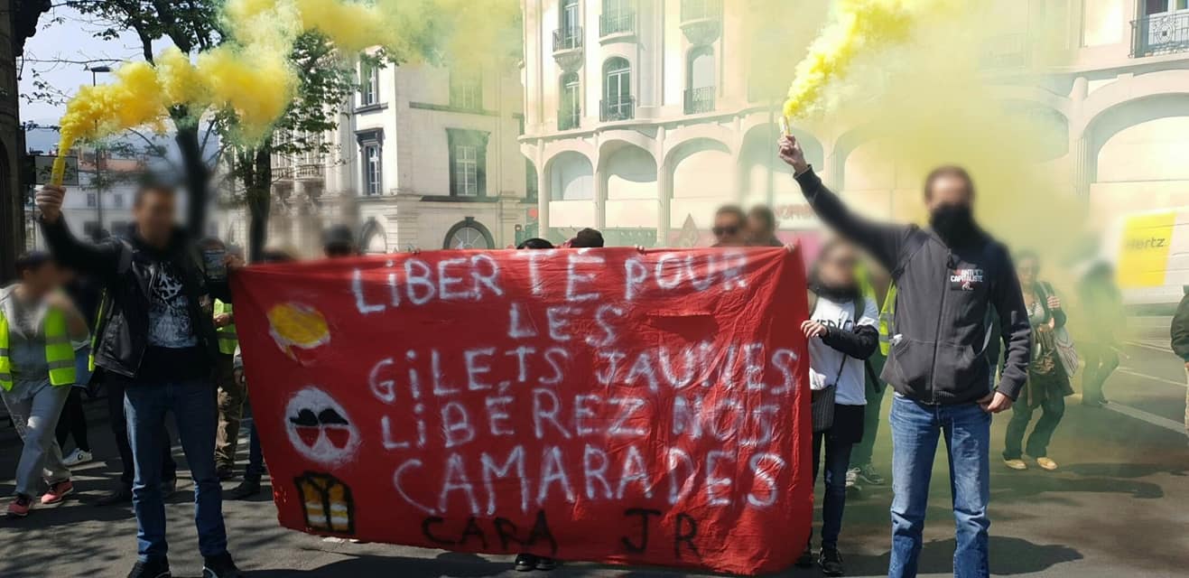 Frankreich: Zwei Gelbwesten im Gefängnis und vor dem Prozess