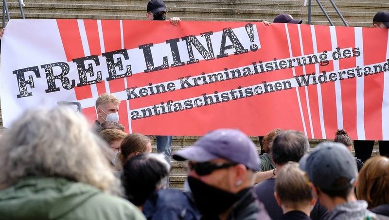 Antifa Meran: lina e. – zwei fäuste für die freiheit