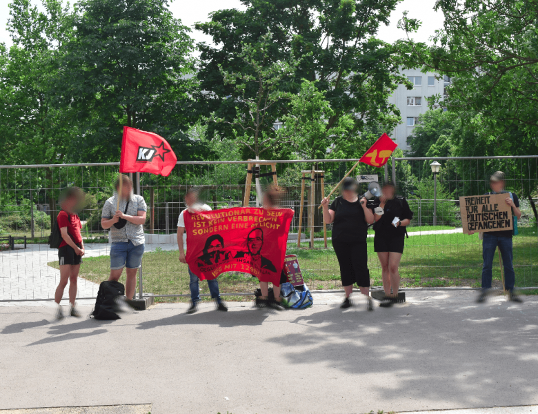 Berlin: Kundgebung zum Tag des Heldentums