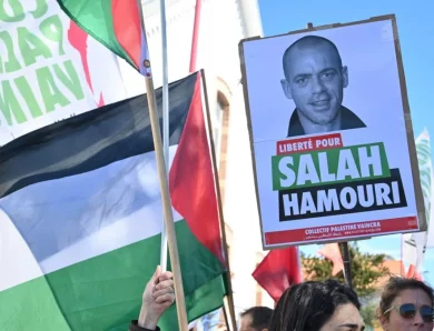 Dem inhaftierten französisch-palästinensischen Anwalt Salah Hamouri droht jederzeit die Zwangsabschiebung #JusticeforSalah