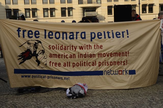 [B] Kundgebung für Leonard Peltier und den indianischen Widerstand