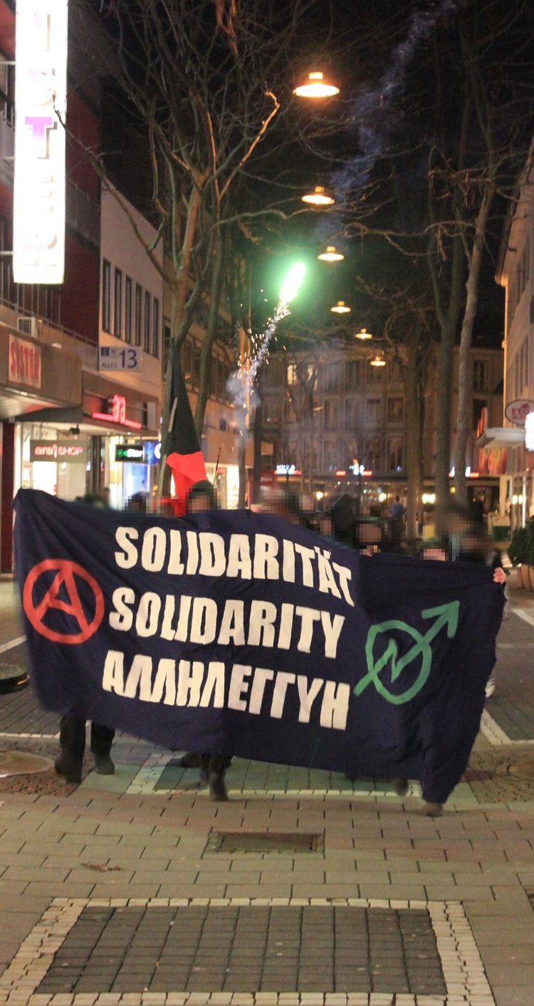 [Da] Solidemo mit Anarchist_innen und Hausbesetzer_innen in Griechenland!