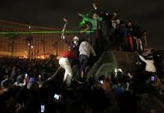Massenfestnahmen wegen black bloc – Kämpfe vor dem Präsidentenpalast in Kairo
